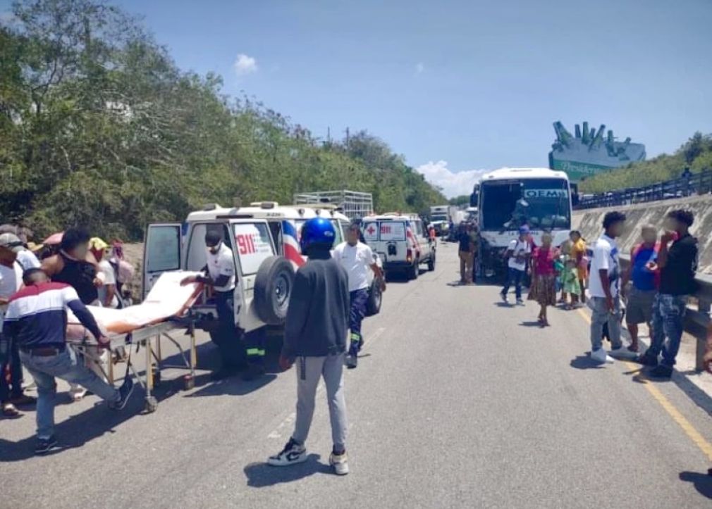 Son siete los heridos en choque múltiple en el 14 de Cumayasa de la Autovía del Este.
