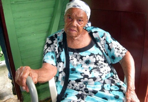 Emilia Zorrilla es la mujer con más años de El Seibo con 105 años