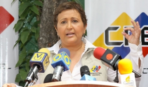 La presidenta del CNE en Venezuela, Tibisay Lucena, ofreció este domingo en la noche el primer boletín con los resultados de los comicios regionales que se celebraron en el país a lo largo del día. 