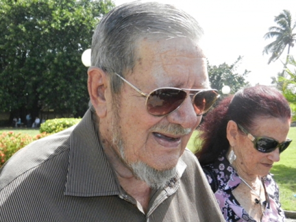 Delio Ochoa en homenaje a los expedicionarios del 14 de junio.