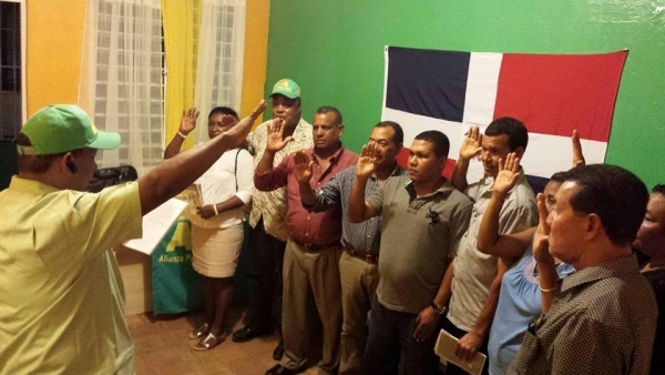 Perredeistas en PR se juramenta en Alianza País: º