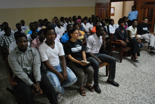 Inspectores JCE persiguen dominicanos de ascendencia haitiana que ganaron sentencia