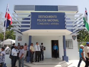 Gobierno entrega destacamento policial de Comedero Arriba en Cotuí: 