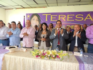 Gobernadora Teresa Ynoa lanza su aspiración a la alcaldía de Sáchez Ramírez:  
