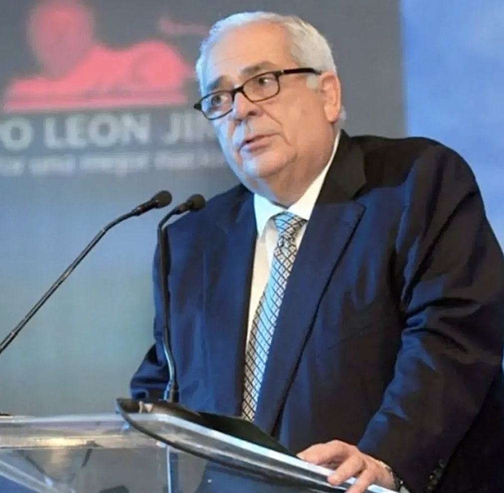 Don José León Asensio.