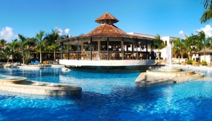 Vista de uno de los hoteles IFA villas en Bávaro, República Dominicana.