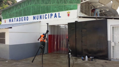 Alcalde Municipal Santiago inaugura remodelación matadero municipal Ingenio Abajo
