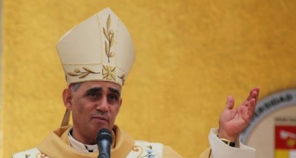 Arzobispo metropolitano de Santiago denuncia entrada masiva de haitianos: 