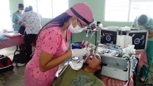 Desarrollan jornada dental en comunidades de Maimón