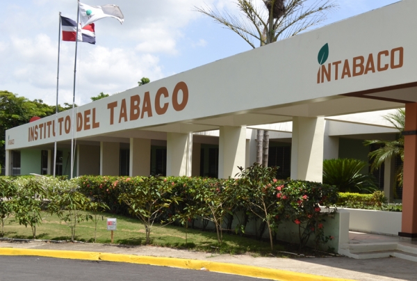 Fachada del edificio del Instituto del Tabaco.