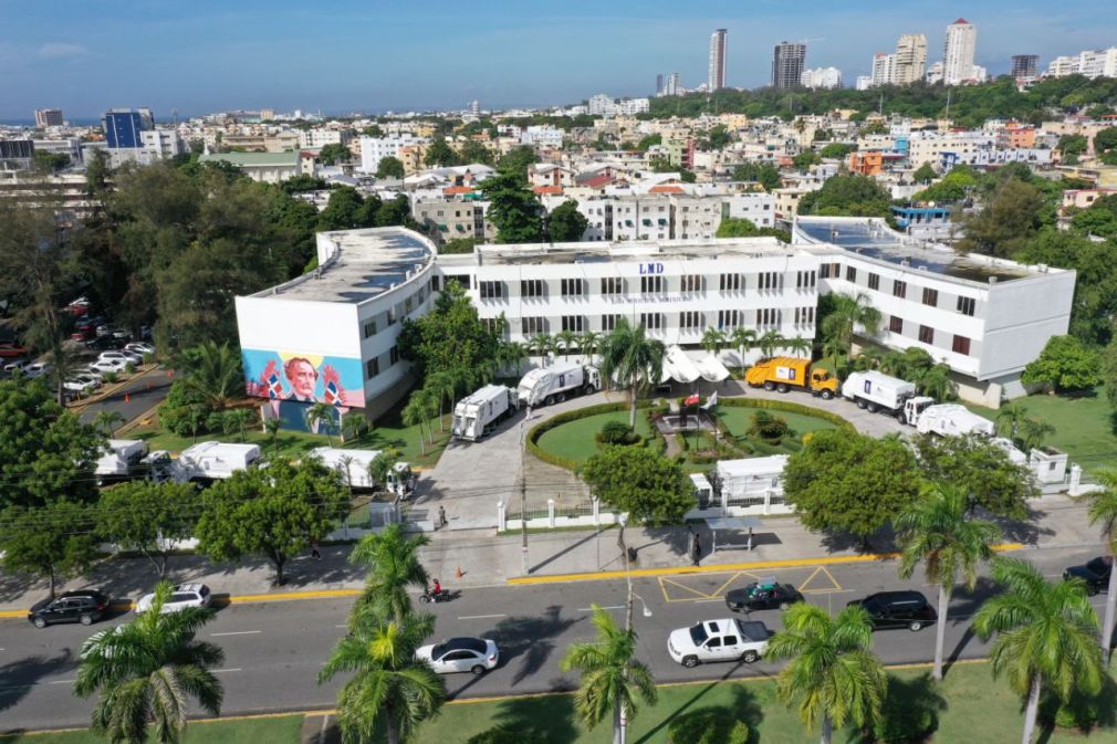 La iniciativa formativa es resultado de un convenio de colaboración firmado entre la Liga Municipal Dominicana (LMD), la Universidad del Caribe (Unicaribe) y el Instituto de Comunicación Empresarial (ICE).