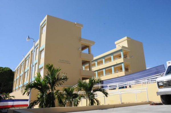 Presidente Danilo Medina inaugura escuela de 22 aulas en San Critóbal:  