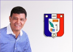 Francisco Peña quiere volver de nuevo al ayuntamiento de Santo Domingo Oeste y para ello, anunció sus aspiraciones a la alcaldía que ocupa su hijo, Francis Peña, quien aspira a la diputación por PRD