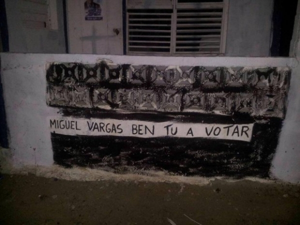 Pintan de negro local del PRD en Montecristi :