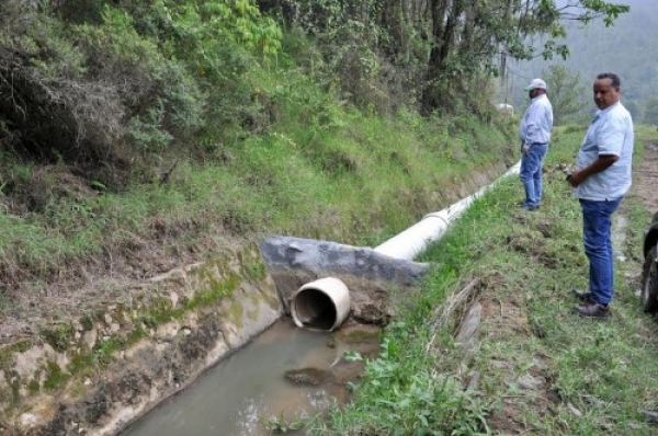Canal de riego en Constanza continúa deteriorado