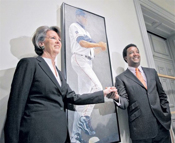 Pedro Martínez y Susan Miller-Havens al momento de presentar su retrato en el Smithsonial American Art Museum de los Estados Unidos de América.