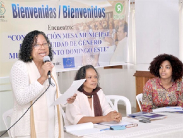 Ce-Mujer y Oxfam proponen crear mesas municipales a favor de la equidad de género