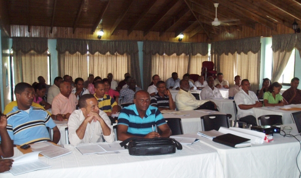 Parte de los asistentes el curso taller del Programa de Formación en Finanzas Municipales y Formulación de Presupuestos.