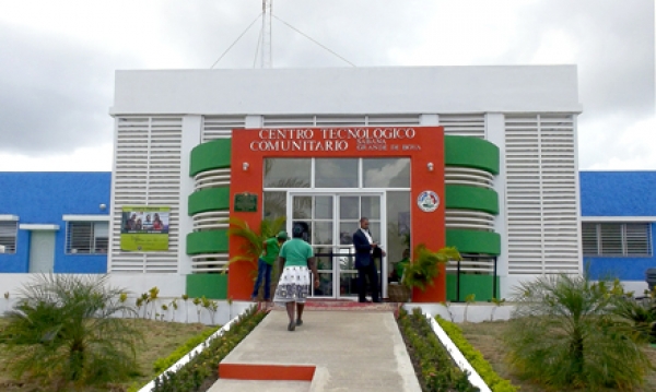 Despacho Primera Dama entrega Centro Tecnológico en Sabana Grande de Boya