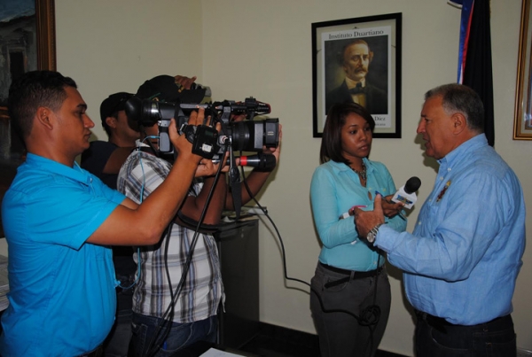 Alcalde de Santiago pide Presidente Danilo Medina intervenga ante problema del municipio