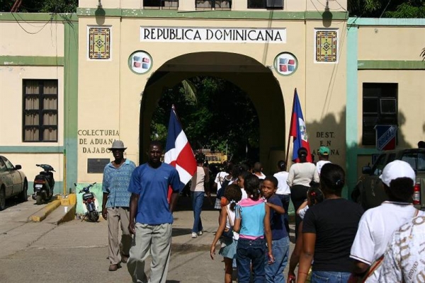 Batista dice todo marcha bien en frontera dominico-haitiana