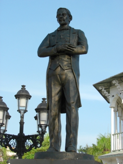 Estatua de General Gregorio Luperón en Puerto Plata.
