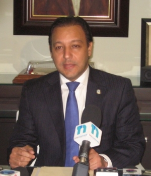 Abel Martínez, durante su reuda de prensa esta tarde en su despacho