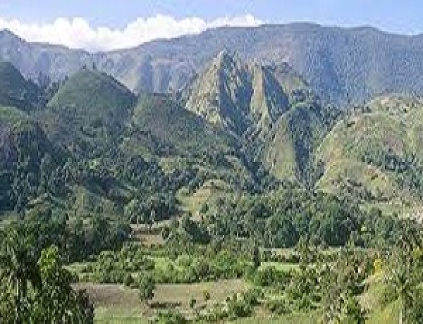 Centros Sociales Jesuitas objetan explotación minera de Loma Miranda