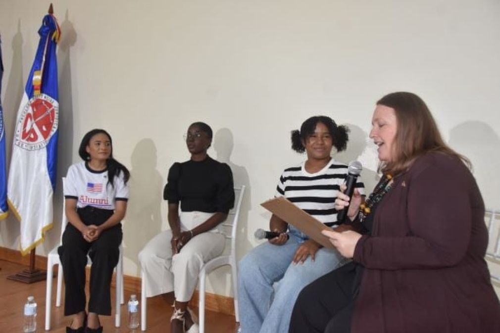 La UASD y la Embajada de Estados Unidos organizaron el conversatorio sobre las Mujeres Afrolatinas en República Dominicana.