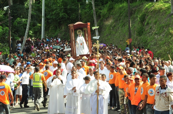 Parte de la procesión realizada en el Santo Cerro de La Vega a la Virgen de Las Mercedes.