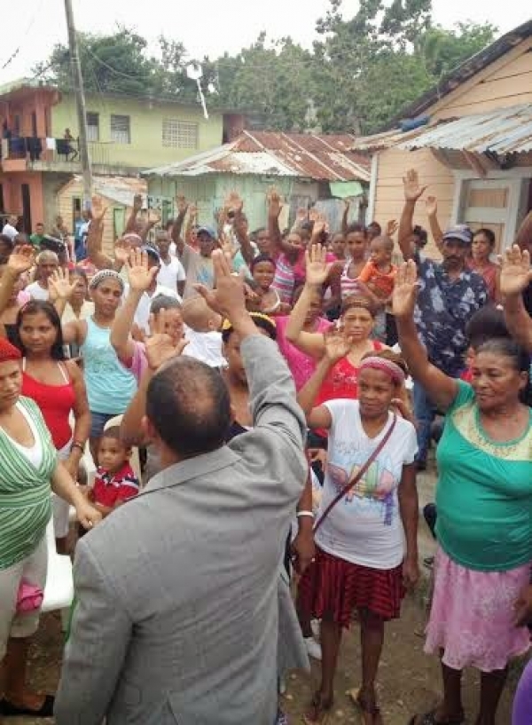 Gobernador de San Cristóbal conforma equipos lo apoyan para alcaldía 2016