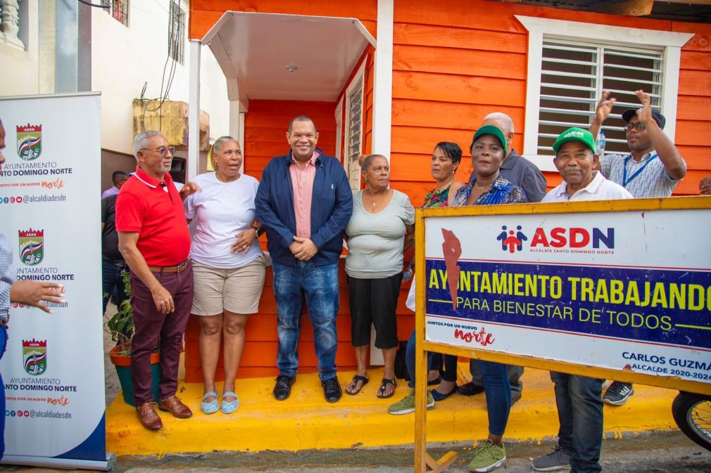 Guzmán ha reconstruido más de 30 viviendas y entregando más de 50 canchas deportivas totalmente remozadas en todo SDN.