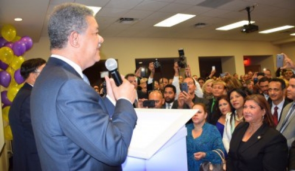 Leonel Fernández se reúne con miembros del PLD en Miami: 