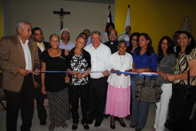 Alcalde de Santiago inaugura Iglesia en el distrito municipal de San Francisco 