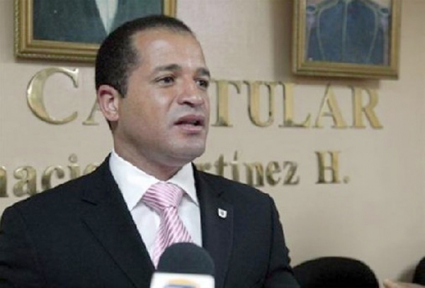 Juan de los Santos, alcalde del municipio Santo Domingo Este.