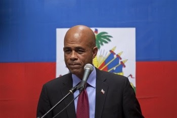 Ongs culpan a Martelly por retraso en Plan de Regularización iniciado por RD: 