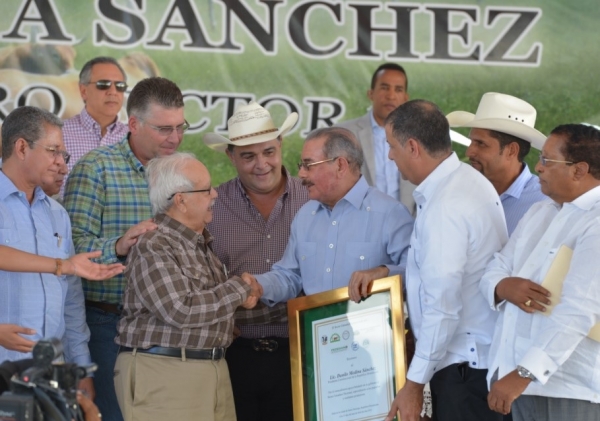 Presidente Danilo Medina: República Dominicana se alista para la escasez de alimentos: 