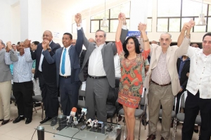 22 alcaldes abandonan la fila del PRD y apoyan a Luis Abinader: 