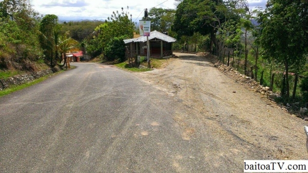 Ayuntamiento Baitoa acondiciona varios caminos del municipio
