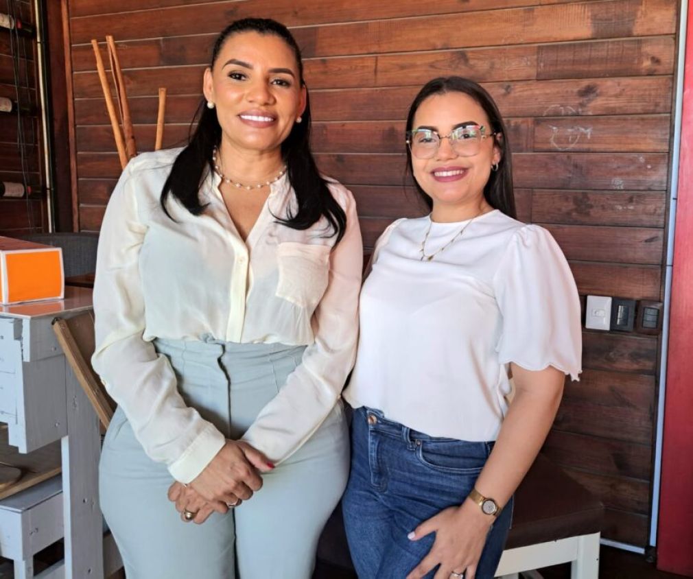 Ángela Rivera y Marianny Calcaño Rivera.