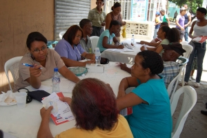 Parte del equipo de trabajo que se integró a las labores del operativo médico en la Juana Saltitopa.