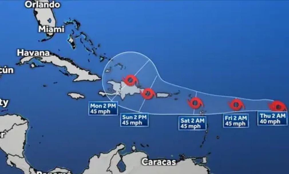 El Centro Nacional de Huracanes de Estados Unidos (CNH) emitió un aviso de tormenta tropical (paso inminente de un fenómeno) para Puerto Rico e Islas Vírgenes.