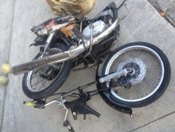 Motocicleta de Jorge Luis Concepción tras accidente