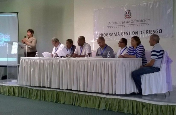 Ministerio de Educación de la República Dominicana, Oficina Nacional de Meteorología y UNESCO capacitan docentes en Gestión de riesgos y Prevención ante Tsunamis.