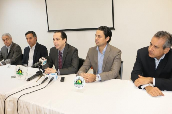 Industriales Santiago urgen reforma Código para &quot;acabar con mafias&quot;: 