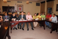 Alcalde de Santiago realiza encuentro con regidores   