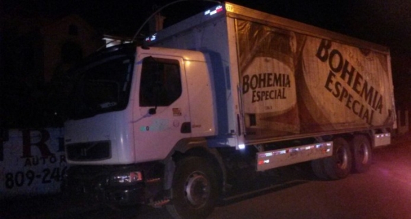 Roban RD$ 1.2 millones en asalto camiónCervecería en Hato Mayor: 