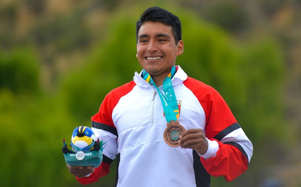 El atleta no aceptó la medalla ni el diploma que las autoridades locales le otorgaron.