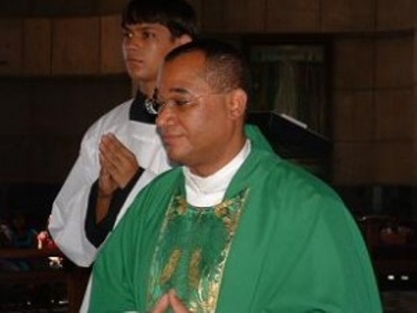 Reverendo Padre Félix Nova Galicia