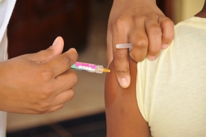 Promese/Cal vacuna niñas contra cáncer cérvico uterino